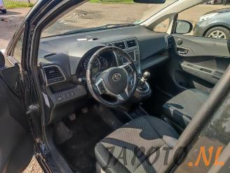 Toyota Verso S Verso S, MPV, 2010 / 2016 1.33 16V Dual VVT-I picture 10