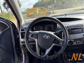 Hyundai I-20 i20, Hatchback, 2008 / 2015 1.2i 16V picture 11