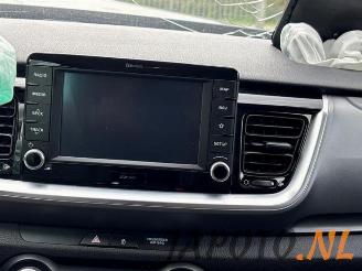Kia Stonic Stonic (YB), SUV, 2017 1.0i T-GDi 12V picture 12