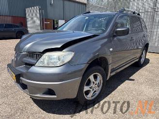 demontáž osobní automobily Mitsubishi Outlander Outlander (CU), SUV, 2001 / 2007 2.0 16V 4x2 2006/7