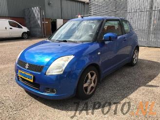 Auto da rottamare Suzuki Swift Swift (ZA/ZC/ZD1/2/3/9), Hatchback, 2005 / 2015 1.3 VVT 16V 2006/4