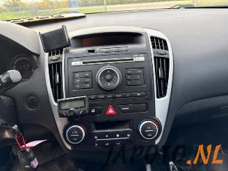 Kia Cee d Cee'd Sporty Wagon (EDF), Combi, 2007 / 2012 1.4 16V picture 9