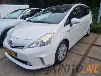 Coche siniestrado Toyota Prius Plus Prius Plus (ZVW4), MPV, 2011 1.8 Hybrid 16V 2012/5