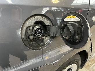 Toyota Prius 1.8 Plug-in Executive NL NAP! picture 31