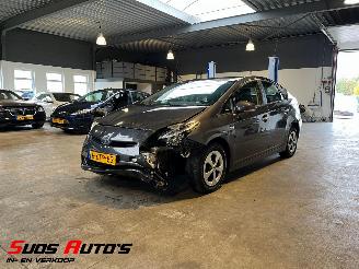 Unfallwagen Toyota Prius 1.8 Plug-in Executive NL NAP! 2013/7
