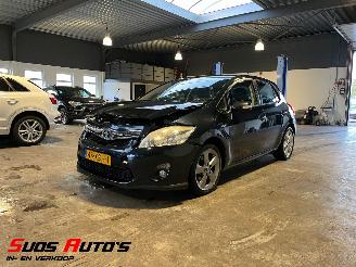 skadebil auto Toyota Auris 1.8 Full Hybrid Executive NL NAP! 2012/7