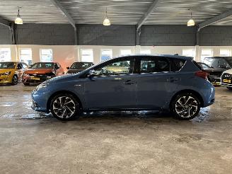 Toyota Auris 1.8 Hybrid Lease Pro picture 2