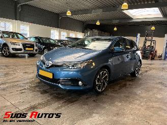 Schadeauto Toyota Auris 1.8 Hybrid Lease Pro 2016/10