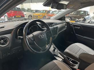 Toyota Auris 1.8 Hybrid Lease Pro picture 18