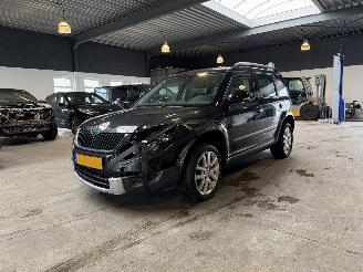 damaged passenger cars Skoda Yeti 1.4 TSI Comfort 2012/10