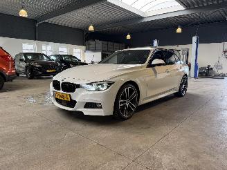 Damaged car BMW 3-serie 320i M Sport NAP PANO! 2018/10
