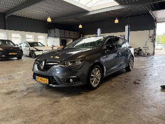 Schadeauto Renault Mégane 1.2 TCe 130 EDC 2017/10
