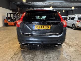 Volvo V-60 2.4 D6 AWD Plug-In Hybrid Summum picture 4