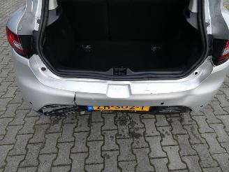 Renault Clio 0.9 TCe Limited picture 5