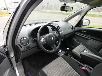 Suzuki SX4 1.6 Exclusive picture 12
