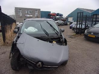 Salvage car Renault Twingo 0.9 III Intens 2017/1