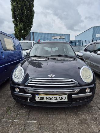 Sloopauto Mini One Cooper (R50) Hatchback 1.4 D One (W17-D14A(1ND)) [55kW] 5-BAK 2005/1