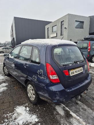 Suzuki Liana (ERC/ERD/RH4) Hatchback 5-drs 1.6 MPi 16V (M16A) [76kW] picture 3