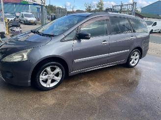 Coche accidentado Mitsubishi Grandis Grandis (NA) MPV 2.4 16V MIVEC (4G69) [121kW] 2009/6