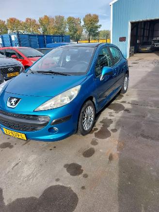 krockskadad bil auto Peugeot 207 207/207+ (WA/WC/WM) Hatchback 1.4 (TU3A(KFV)) [54kW] 2007/6