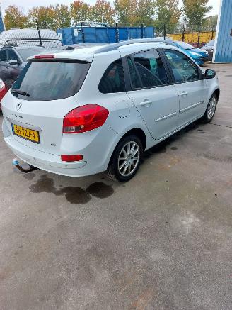 Renault Clio Clio III Estate/Grandtour (KR) Combi 1.5 dCi FAP (K9K-770(K9K-67)) [65kW] picture 6