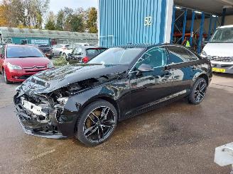 Voiture accidenté Audi A4 LIMOUSINE  A4 (B9) Sedan 1.4 TFSI 16V (CVNA) 2016/4
