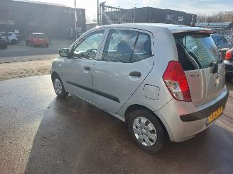 Hyundai I-10 i10 (F5) Hatchback 1.1i 12V (G4HG) [49kW] picture 4