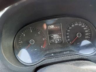 Volkswagen Polo 1.2 tdi blue motion picture 11