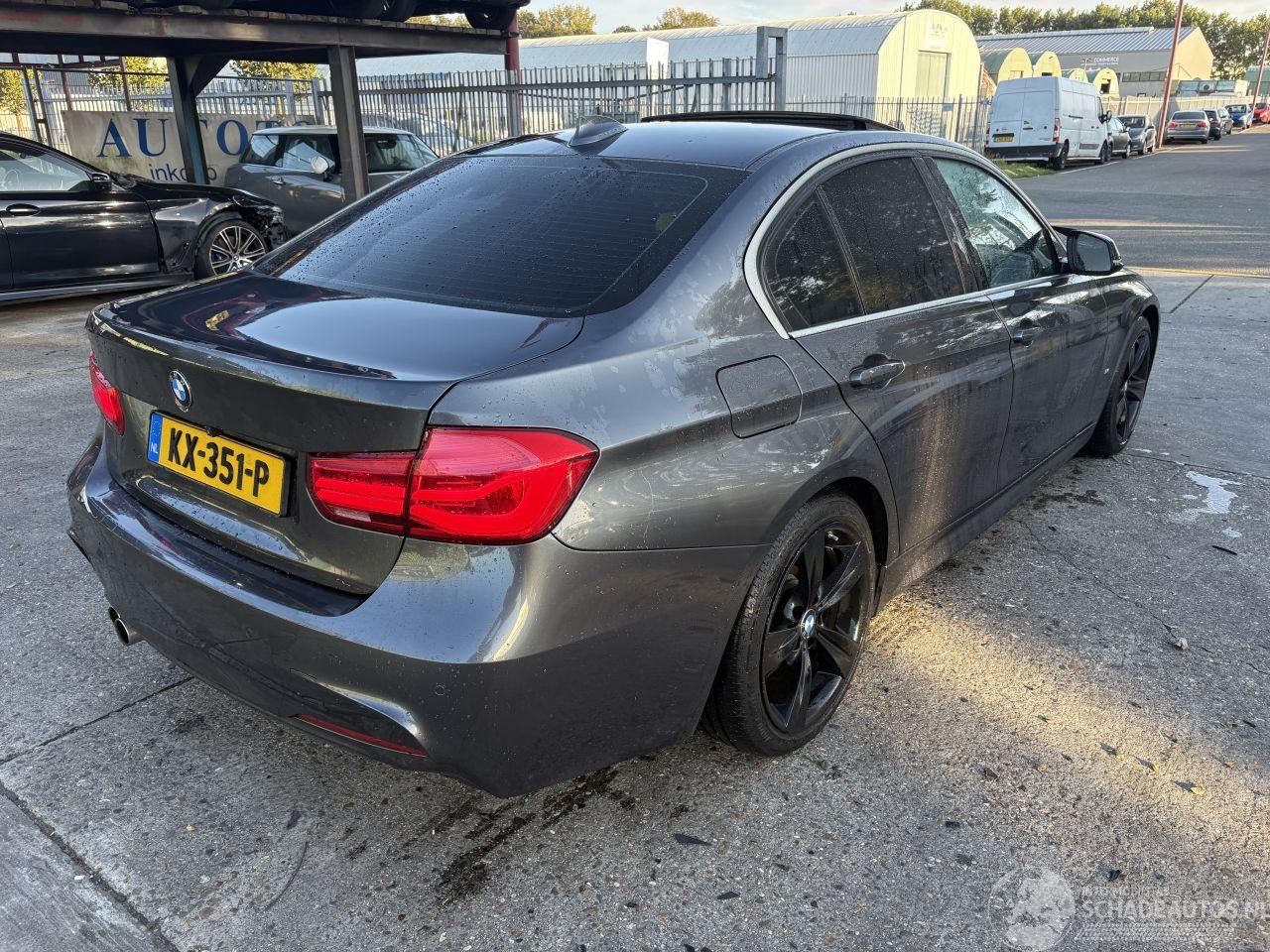 BMW 3-serie 330e 135KW Autom. Clima Navi Leer Schuifdak High Executive NAP