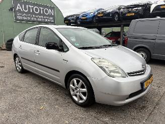 krockskadad bil auto Toyota Prius 1.5 VVT-I Hybrid 57KW Autom. Clima Navi Business Edition NAP 2007/4