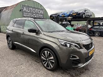 damaged passenger cars Peugeot 5008 1.2 96KW GT-Line Pano Navi Clima 7-Pers Camera Led Xenon NAP 2018/1