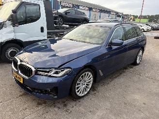 krockskadad bil auto BMW 5-serie 530E 135KW Autom. Clima Navi Laser Business Edition Plus NAP 2021/7