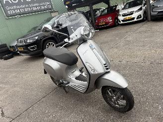 Piaggio Overig Vespa Elettrica 4KW picture 8
