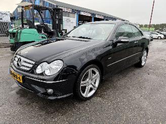 damaged passenger cars Mercedes CLK 200 K. 135KW Autom. Clima Navi Avantgarde NAP 2009/1
