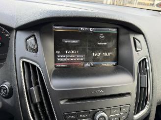 Ford Focus 1.0 92KW Clima Navi Camera Keyless Titanium picture 9