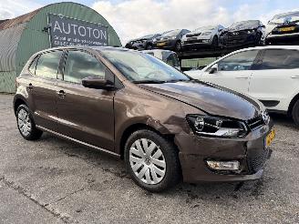 damaged passenger cars Volkswagen Polo 1.2 TSI 66KW Navi Airco 5-Drs Bleumotion Comfort Edition 2012/8