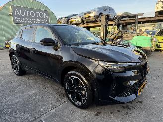 damaged passenger cars Alfa Romeo Junior Elettrica 54 kWh 115KW Clima Navi Camera DNA NAP 2024/12