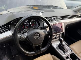 Volkswagen Passat 1.6 TDI 88KW DSG Clima Navi Comfortline picture 9