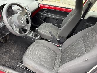 Volkswagen Up! 1.0 44KW Airco NAP picture 8