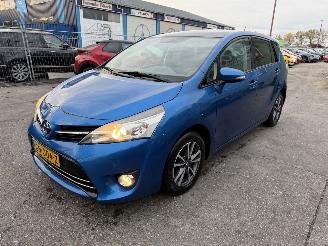 Schadeauto Toyota Verso 1.8 VVT-I 108KW Clima Navi Pano Camera Aspiration 2013/3