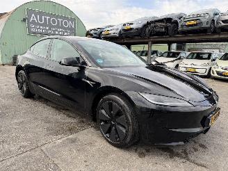skadebil auto Tesla Model 3 78 kWh Long Range 366KW AWD Pano Clima Navi NAP 2023/12
