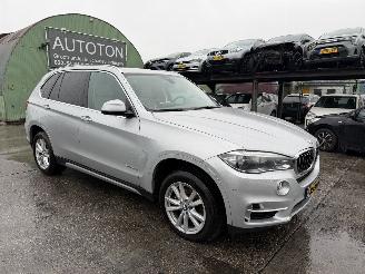 damaged passenger cars BMW X5 40e xDrive 180KW Autom. Clima Navi High Executive 2015/10