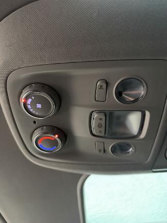 Citroën SpaceTourer e 75 kWh 100KW 8-Pers Lounge XL  Pano Clima Navi HUD 2x Schuifdeur  Led Xenon picture 12