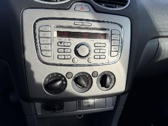 Ford Focus 1.6 74KW Airco Trend 5-Drs NAP picture 8