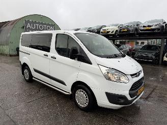 skadebil auto Ford Transit 2.2 TDCI 74KW 9-Pers Airco Navi L1H1 2014/7