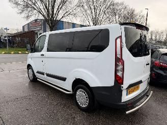 Ford Transit 2.2 TDCI 74KW 9-Pers Airco Navi L1H1 picture 4