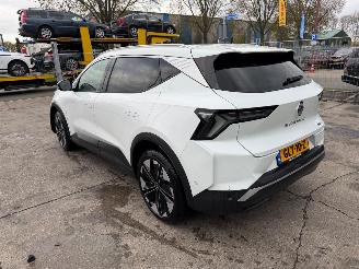 damaged passenger cars Renault Scenic EV60 60kWh 125KW Clima Navi Comfort Range Techno NAP 2024/9