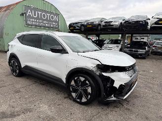 skadebil auto Renault Scenic EV60 60kWh 125KW Clima Navi Comfort Range Techno NAP 2024/9