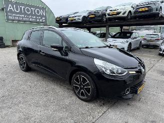 Schadeauto Renault Clio 1.5 DCI 66KW Clima Navi Led Expression NAP 2015/12