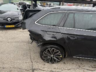 Skoda Superb 1.4 TSI IV DSG 115KW Pano Clima Navi Leer Business Edition Plus picture 12